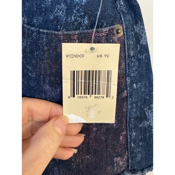 GUESS Star Print High-Rise Denim Shorts – NWT – Size 25 - Picture 3 of 5